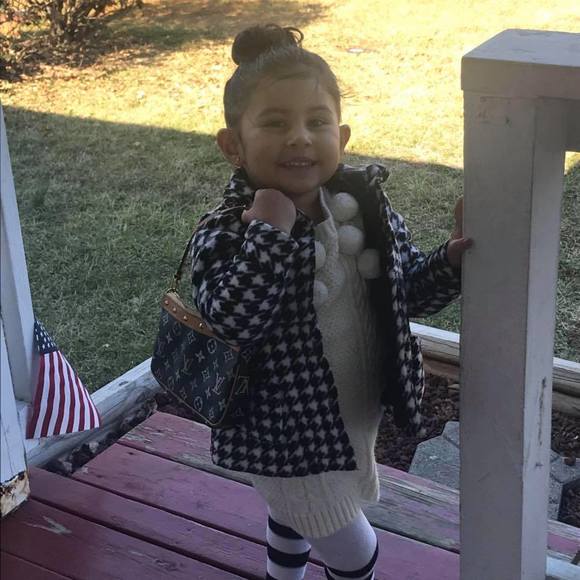 Meet your Posher, Rossy - Picture 1 of 1